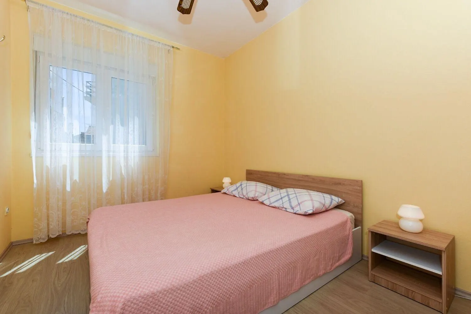 Apartments Kolt - 15M From Sea Kali