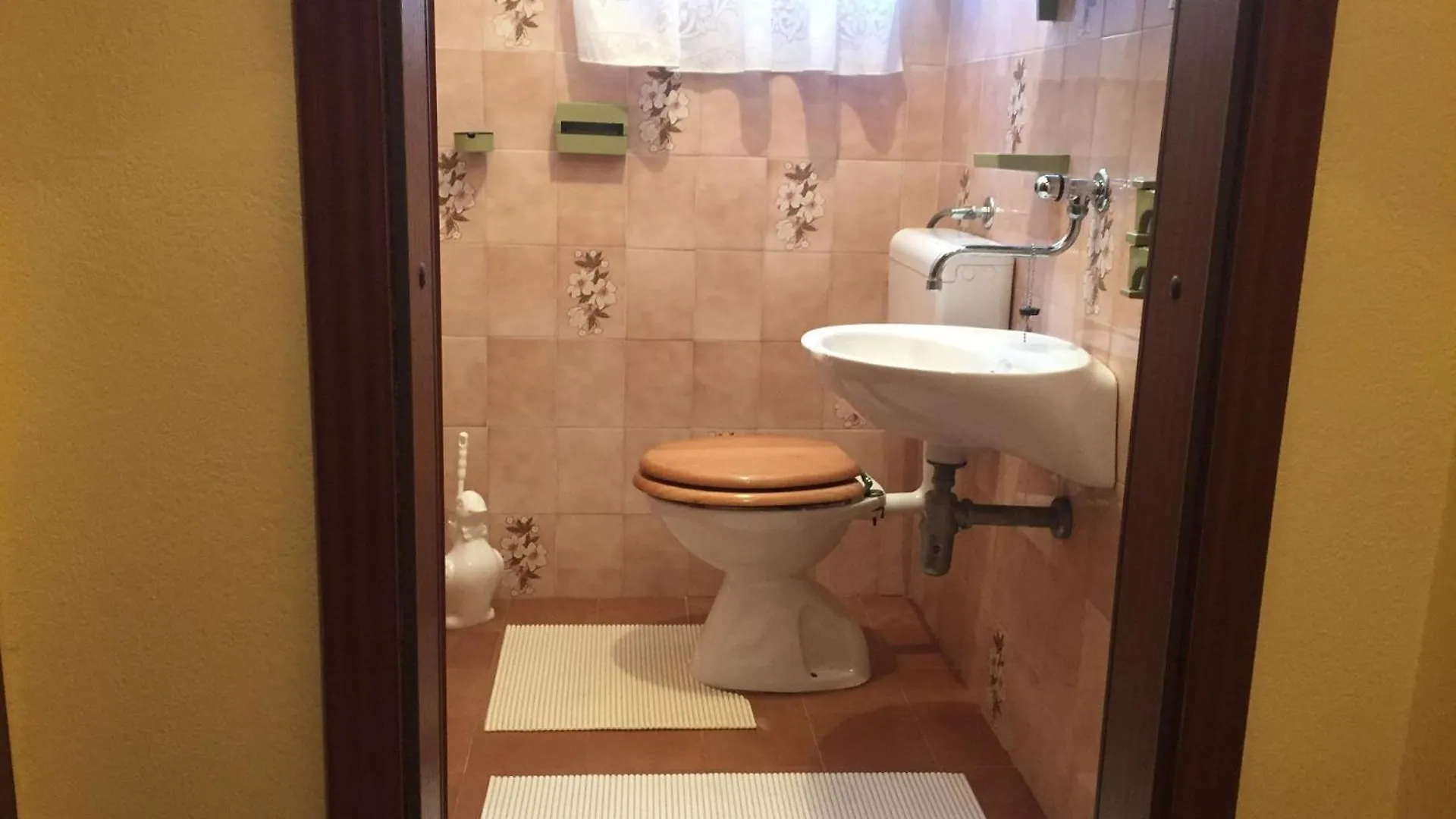 Apartments Kolt - 15M From Sea Kali